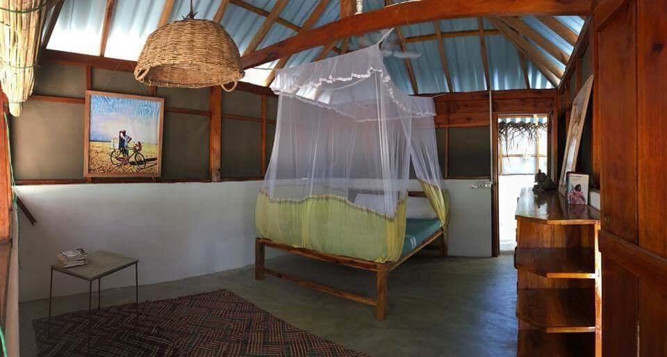 Upali Beach Surf Resort & Cafe Arugam Bay Exteriör bild
