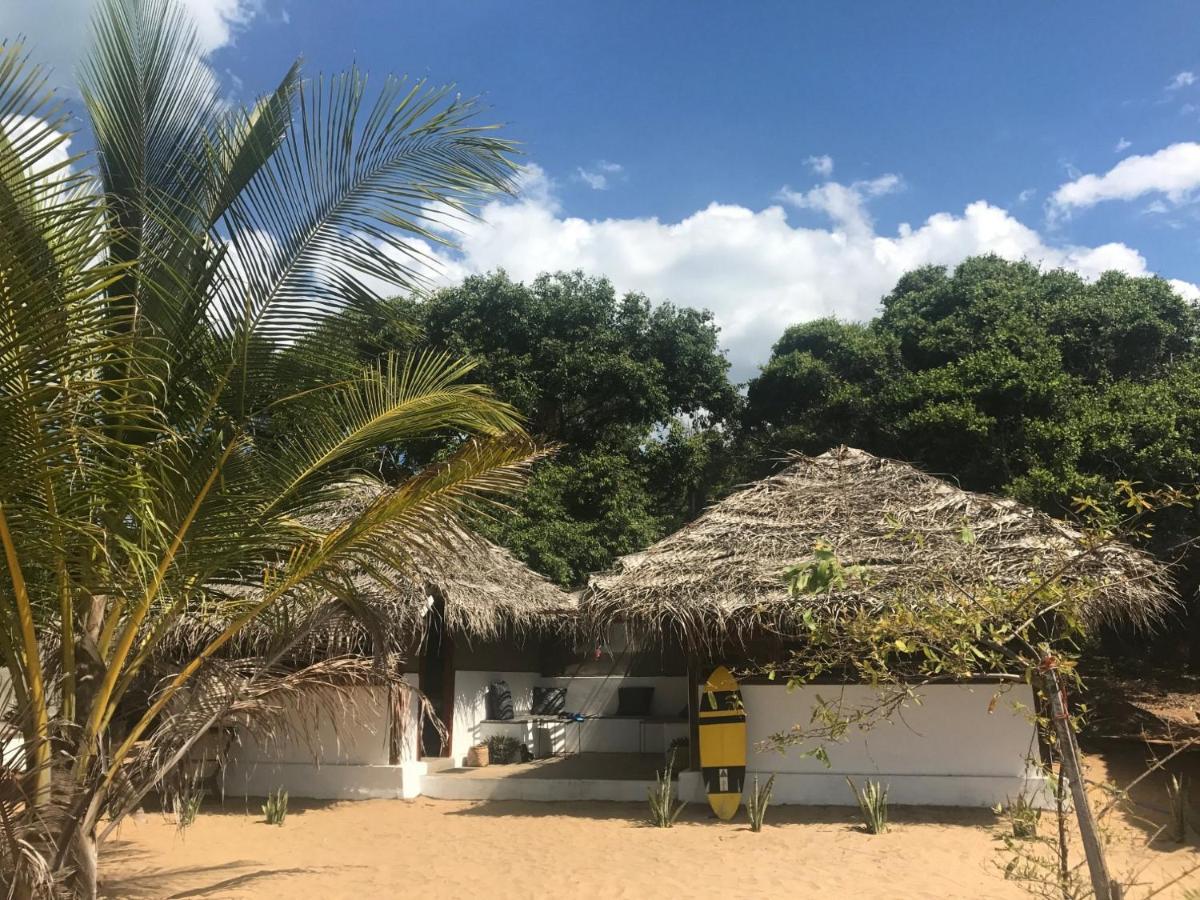 Upali Beach Surf Resort & Cafe Arugam Bay Exteriör bild
